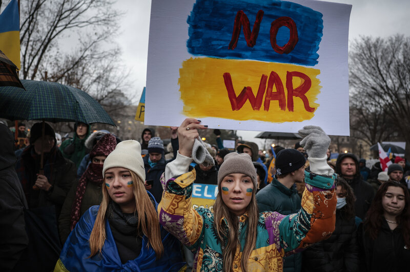 Protestors saying No war